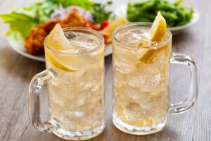 画像：管理栄養士が教える「太らないお酒の飲み方」｜飲み会シーズンでも体重キープ！